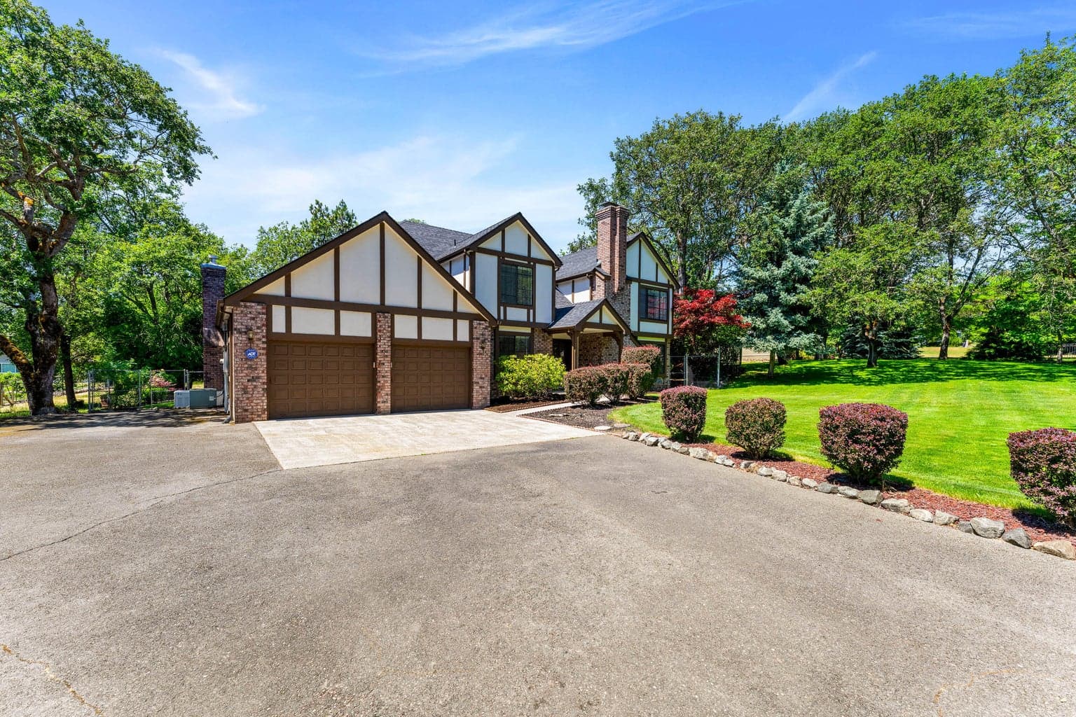 Photo of 180 Horseshoe 5 of 41