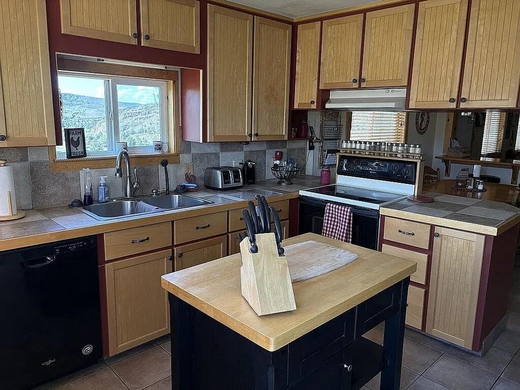 Photo of 49035 Hwy 26 3 of 23