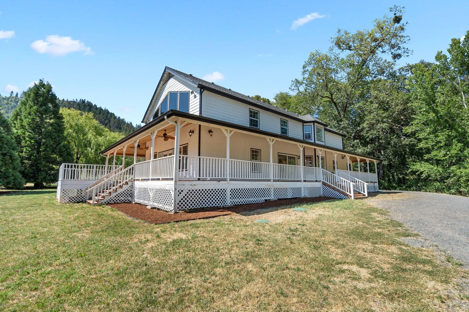 Photo of 13500 Evans Creek 5 of 78