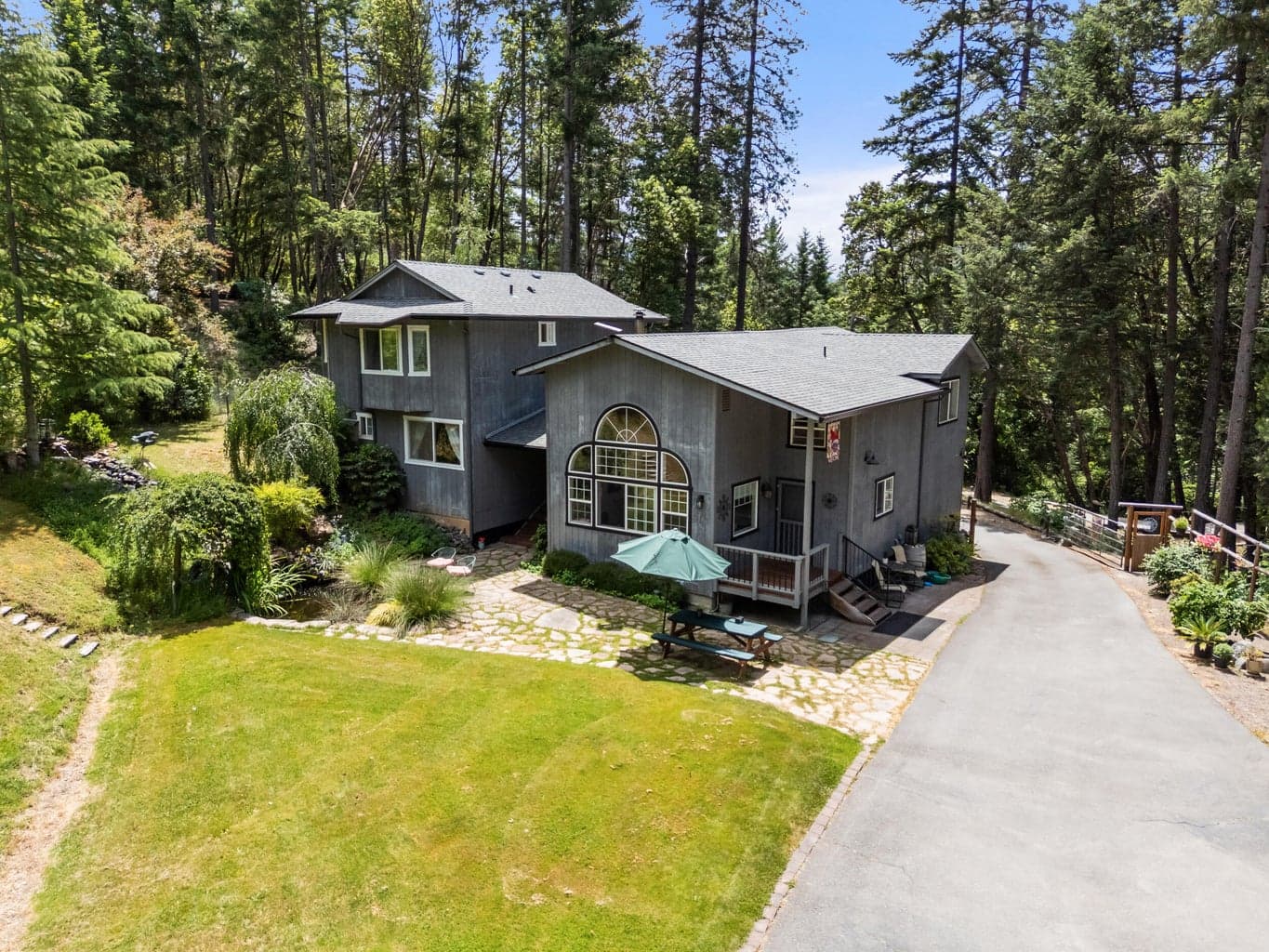 Photo of 3268 Humbug Creek 4 of 35