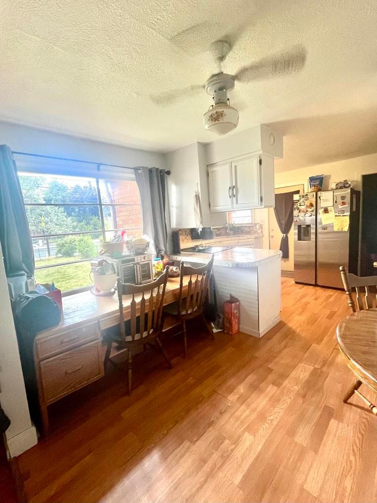 Photo of 2907 Homedale 4 of 17