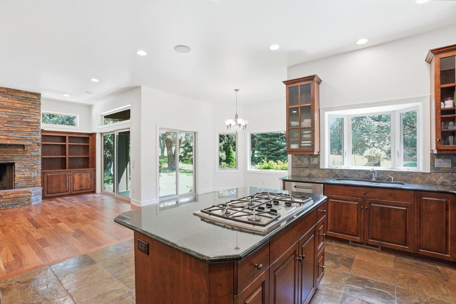 Photo of 3334 NW Braid Drive 6 of 41