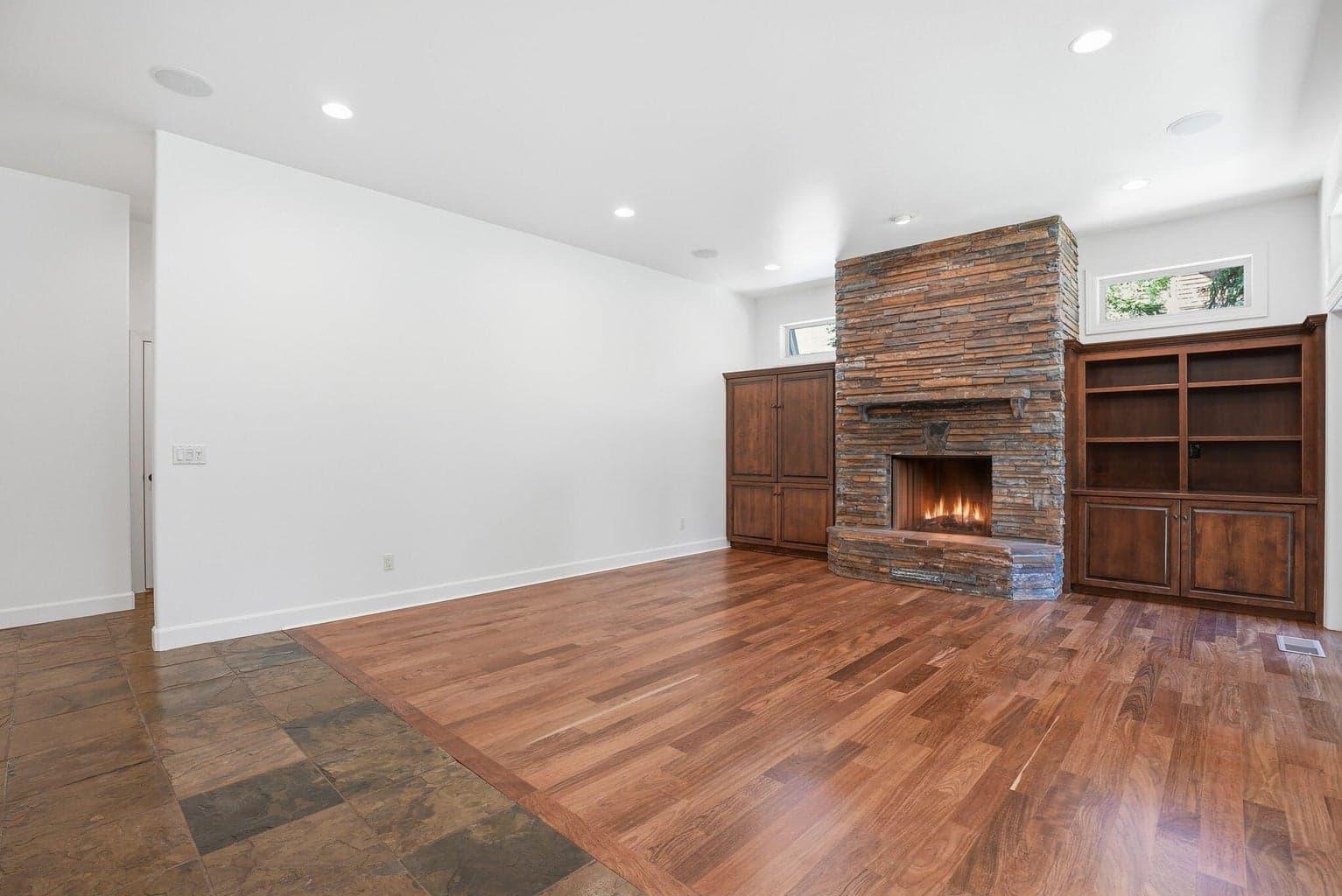 Photo of 3334 NW Braid Drive 8 of 41
