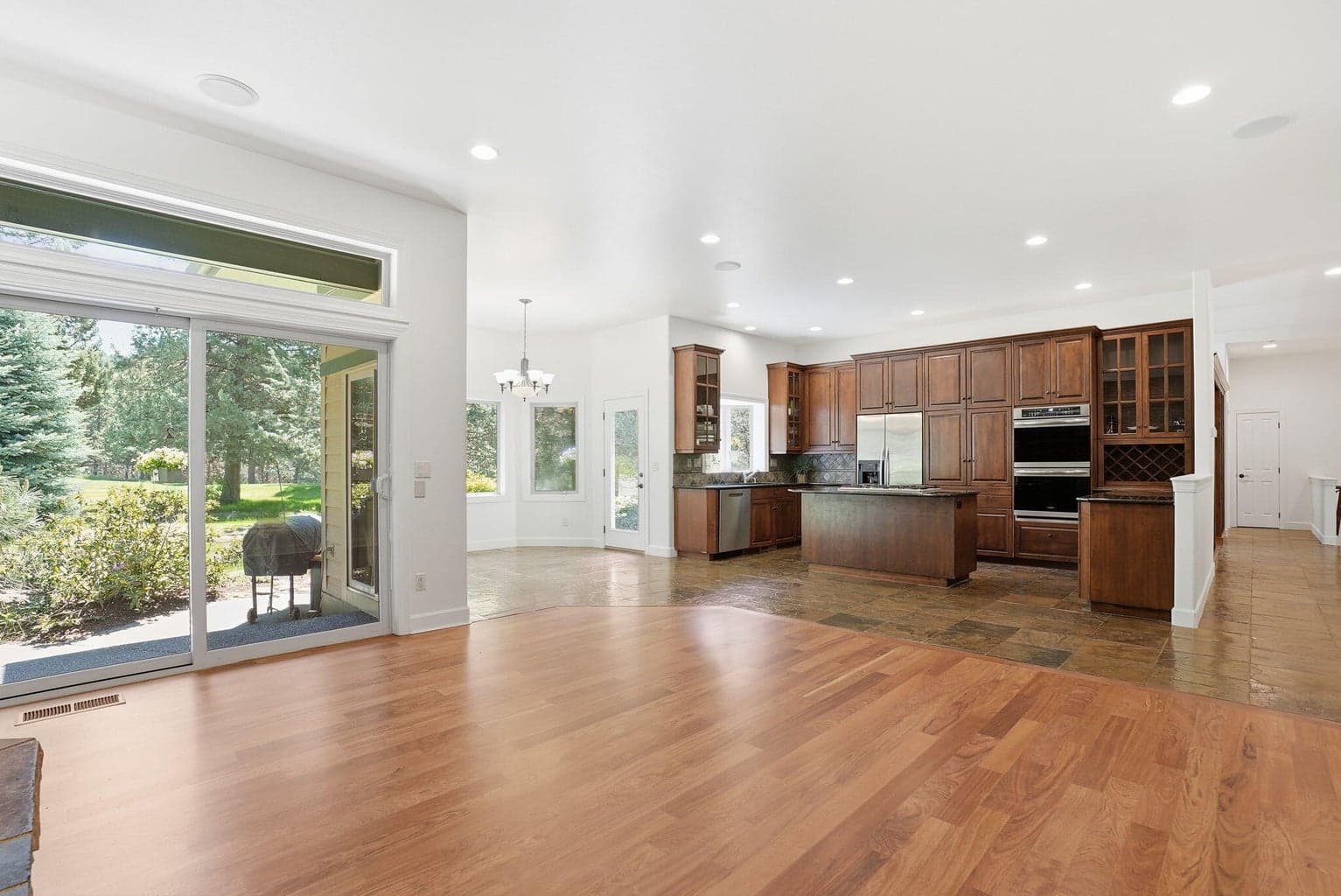 Photo of 3334 NW Braid Drive 9 of 41