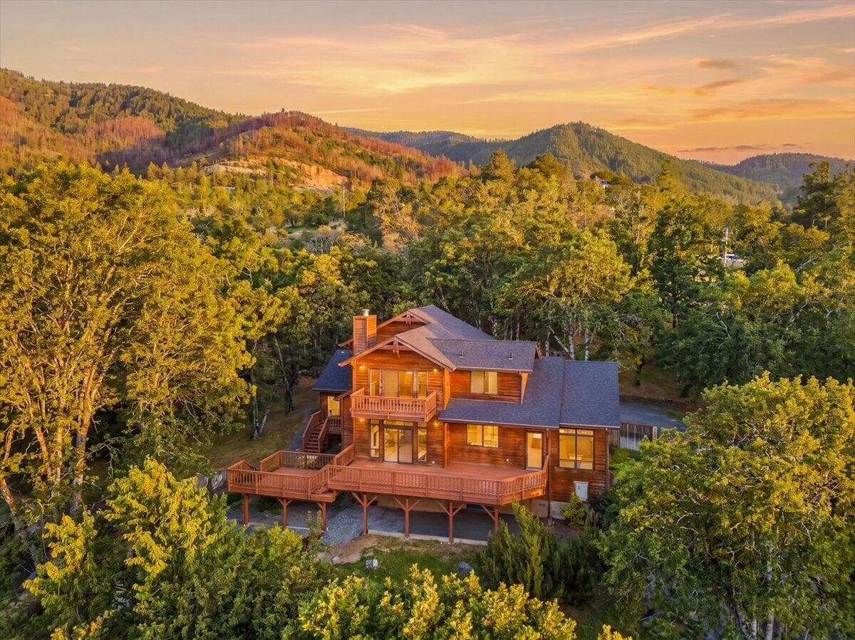7130 Highway 66, open house