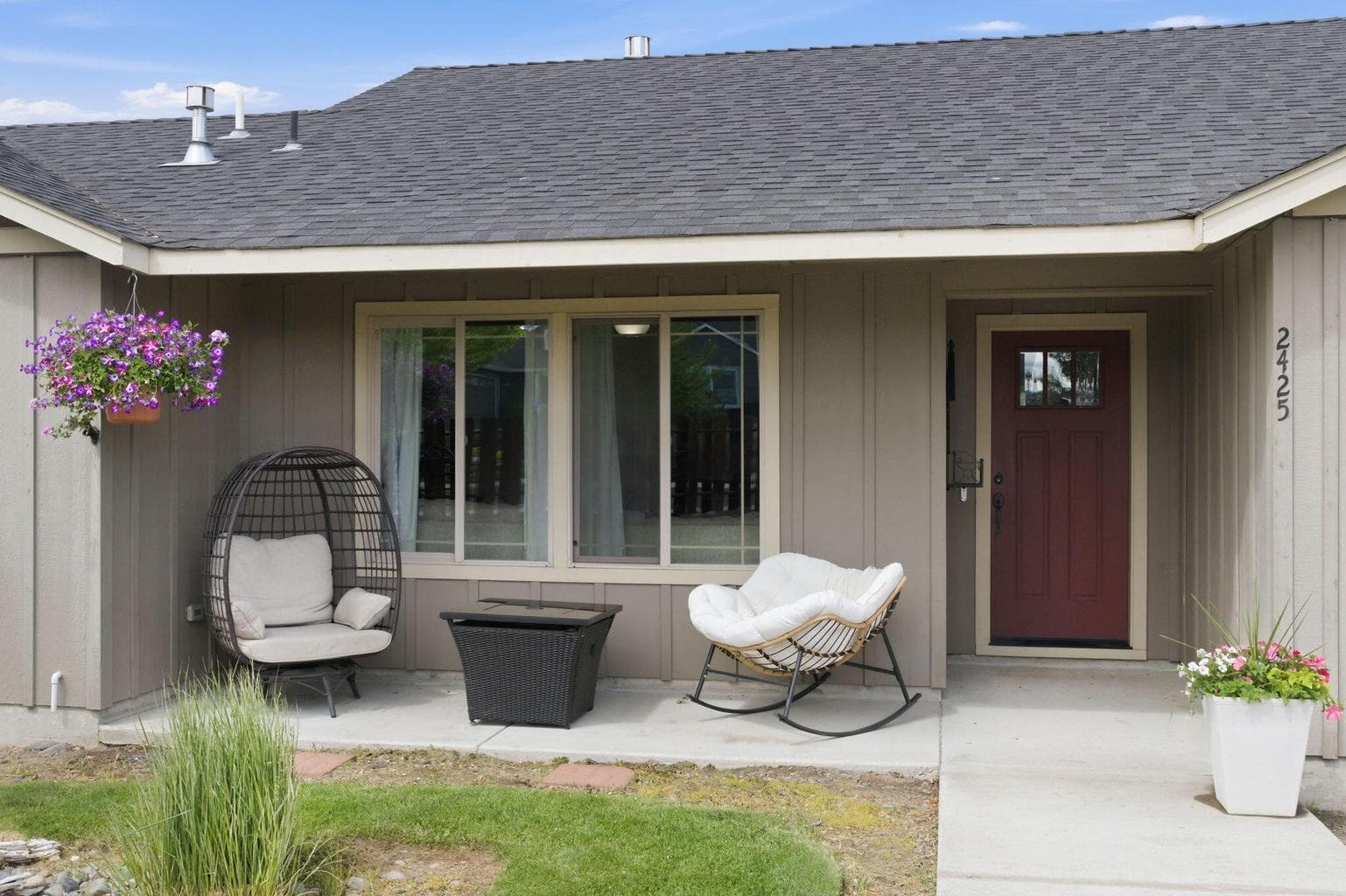 Photo of 2425 7th 3 of 23