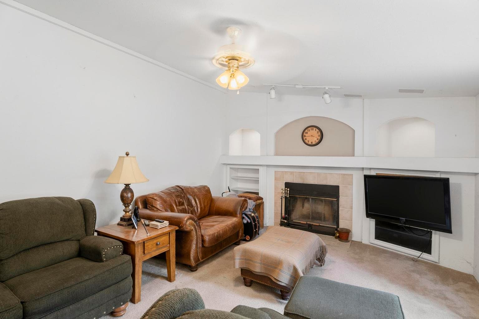 Photo of 16928 Covina Road 8 of 48