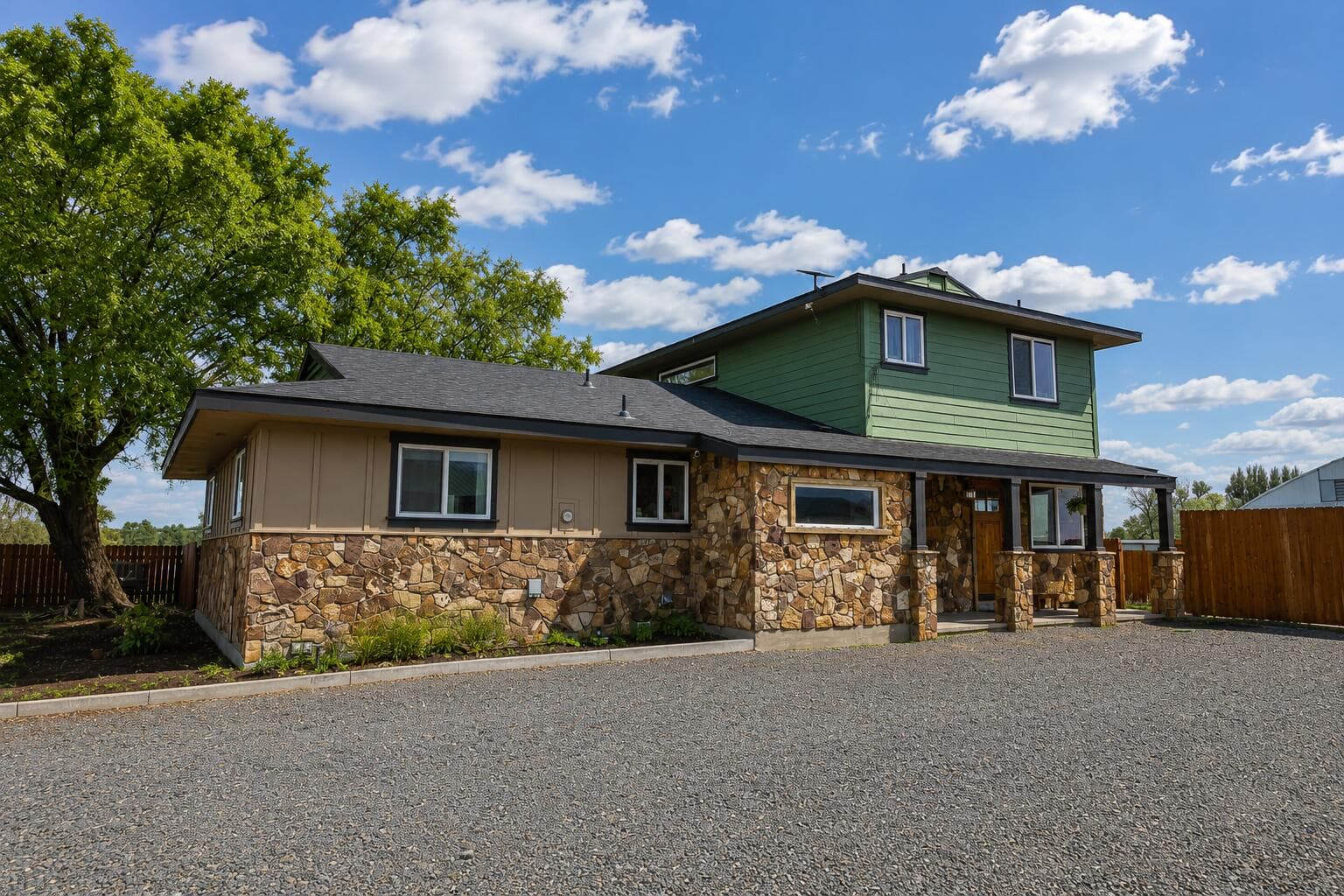 Home 3bed/2bath