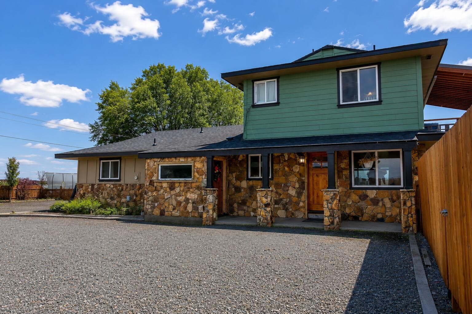 Home 3bed/2bath