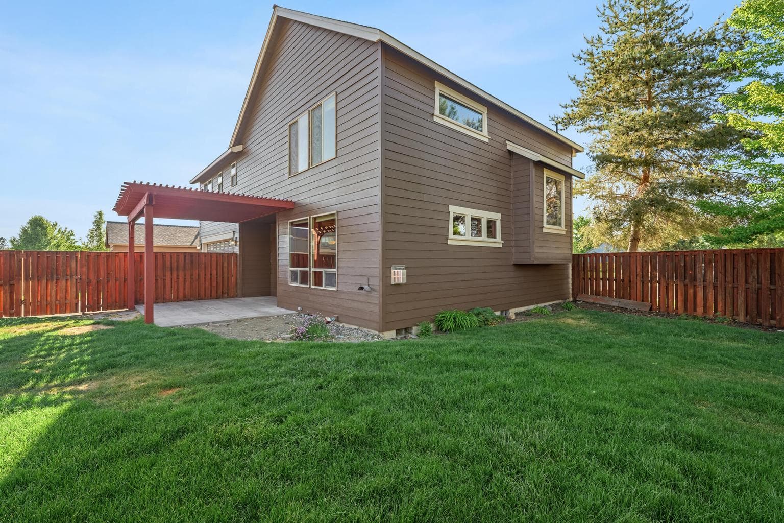 Photo of 1402 NE Hudspeth Road 28 of 36