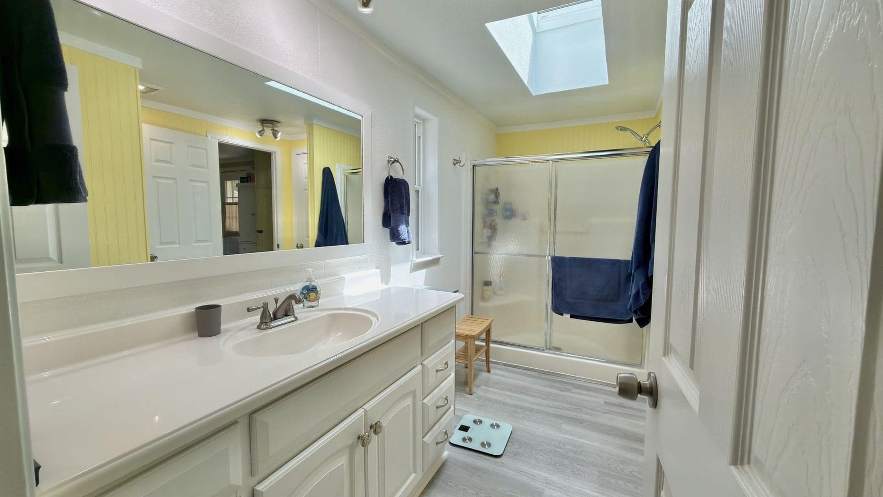 Photo of 17667 Penny Court 16 of 52
