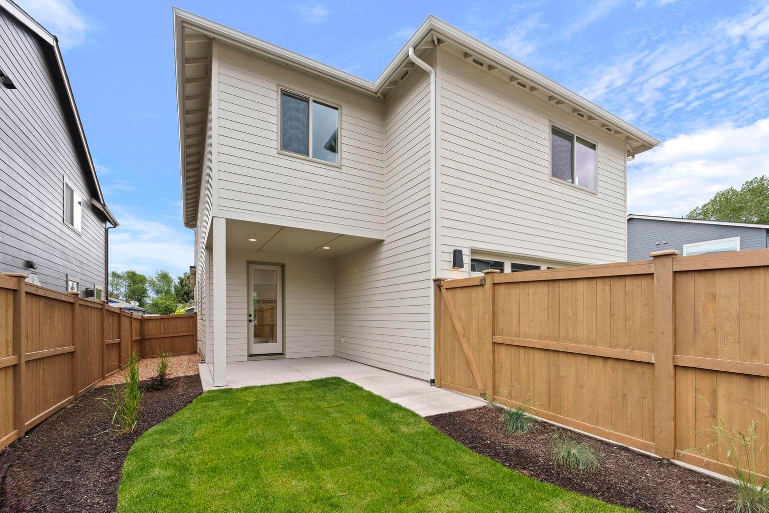 Photo of 2793 NE Rainier Drive 7 of 44