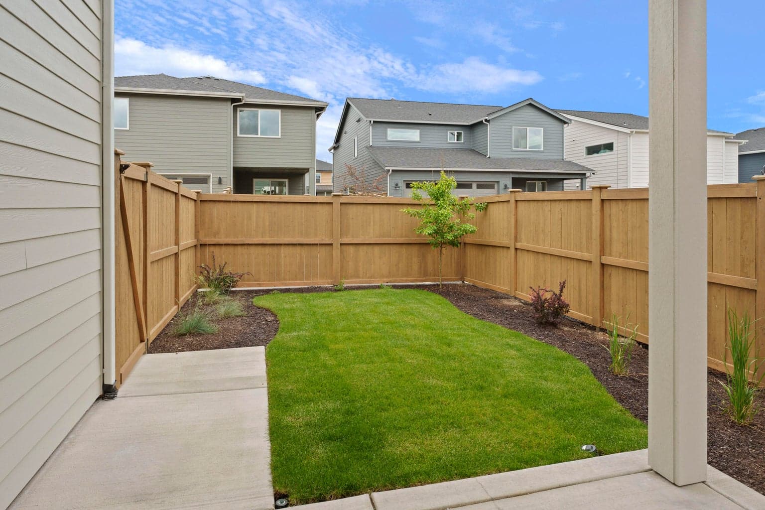 Photo of 2793 NE Rainier Drive 9 of 44