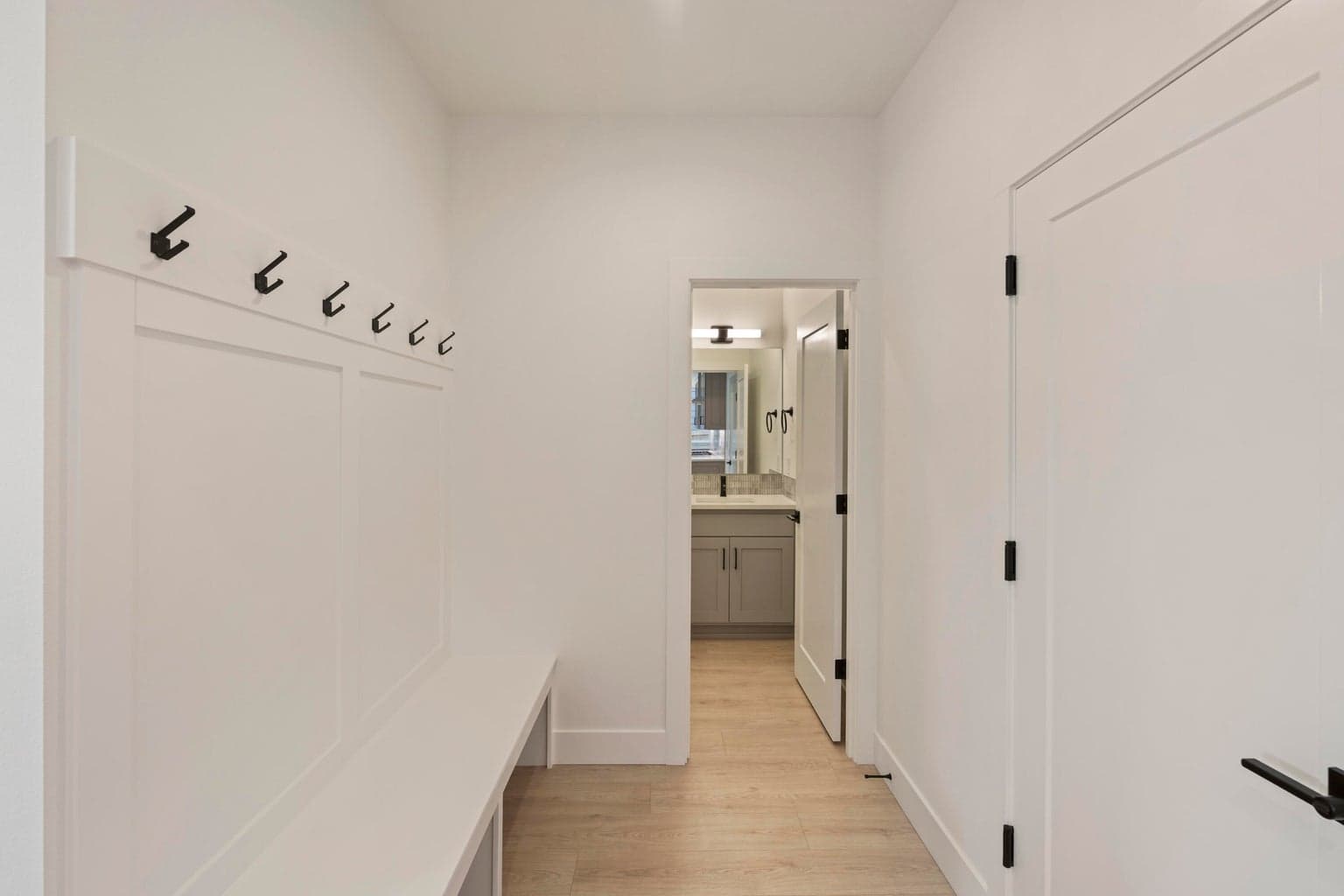 Photo of 2793 NE Rainier Drive 25 of 44