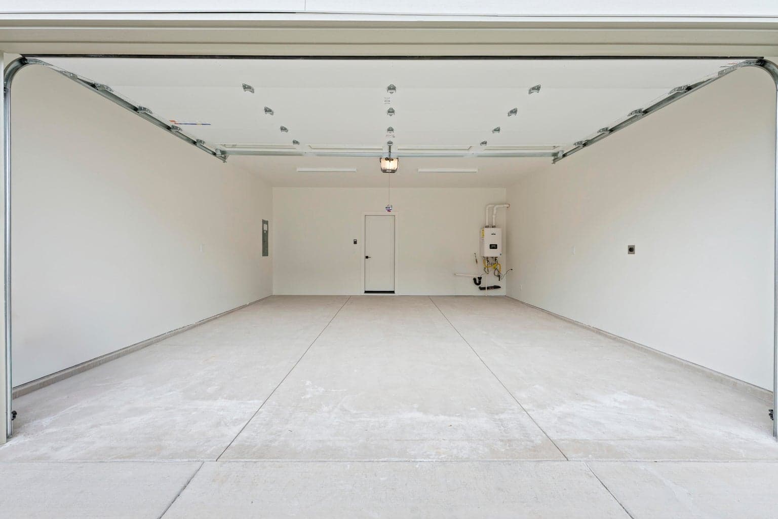 Photo of 2793 NE Rainier Drive 42 of 44