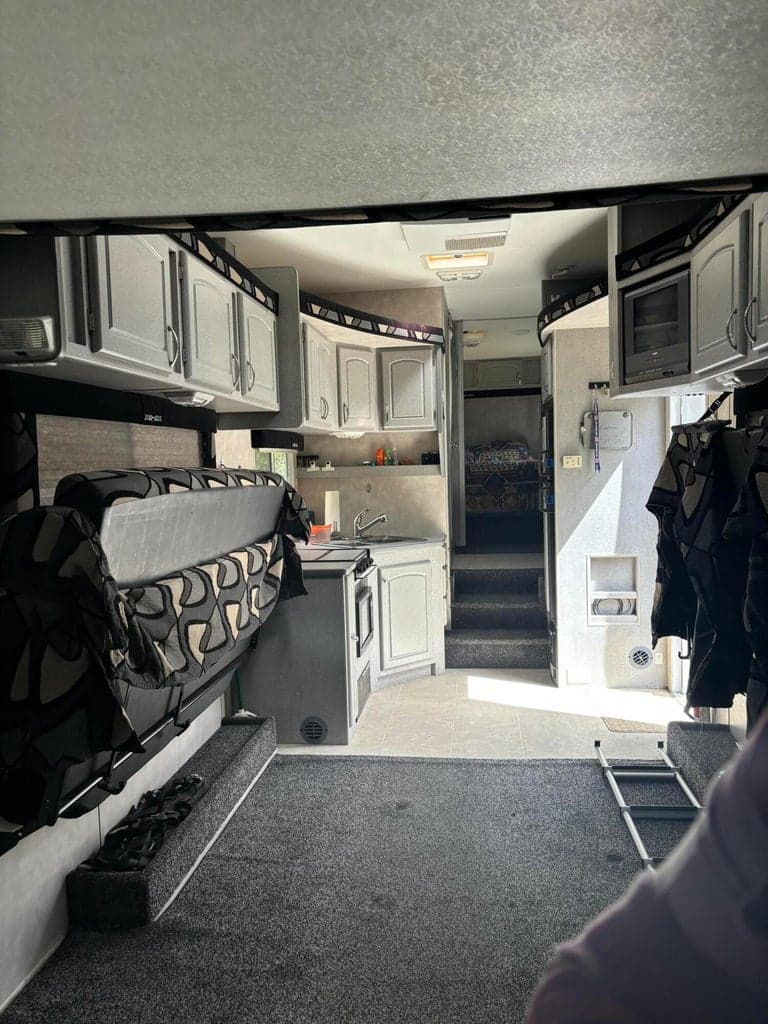 Photo of 16105 Dyke Road 15 of 19