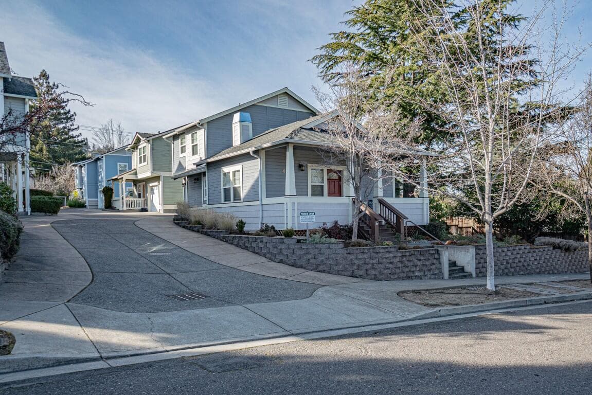 Photo of 472 Scenic 4 of 22