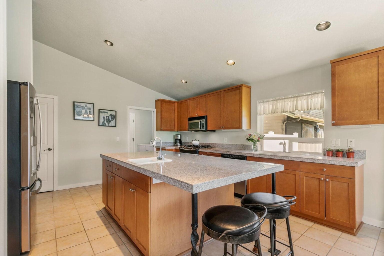 Photo of 4460 SW Trevino Court 11 of 26