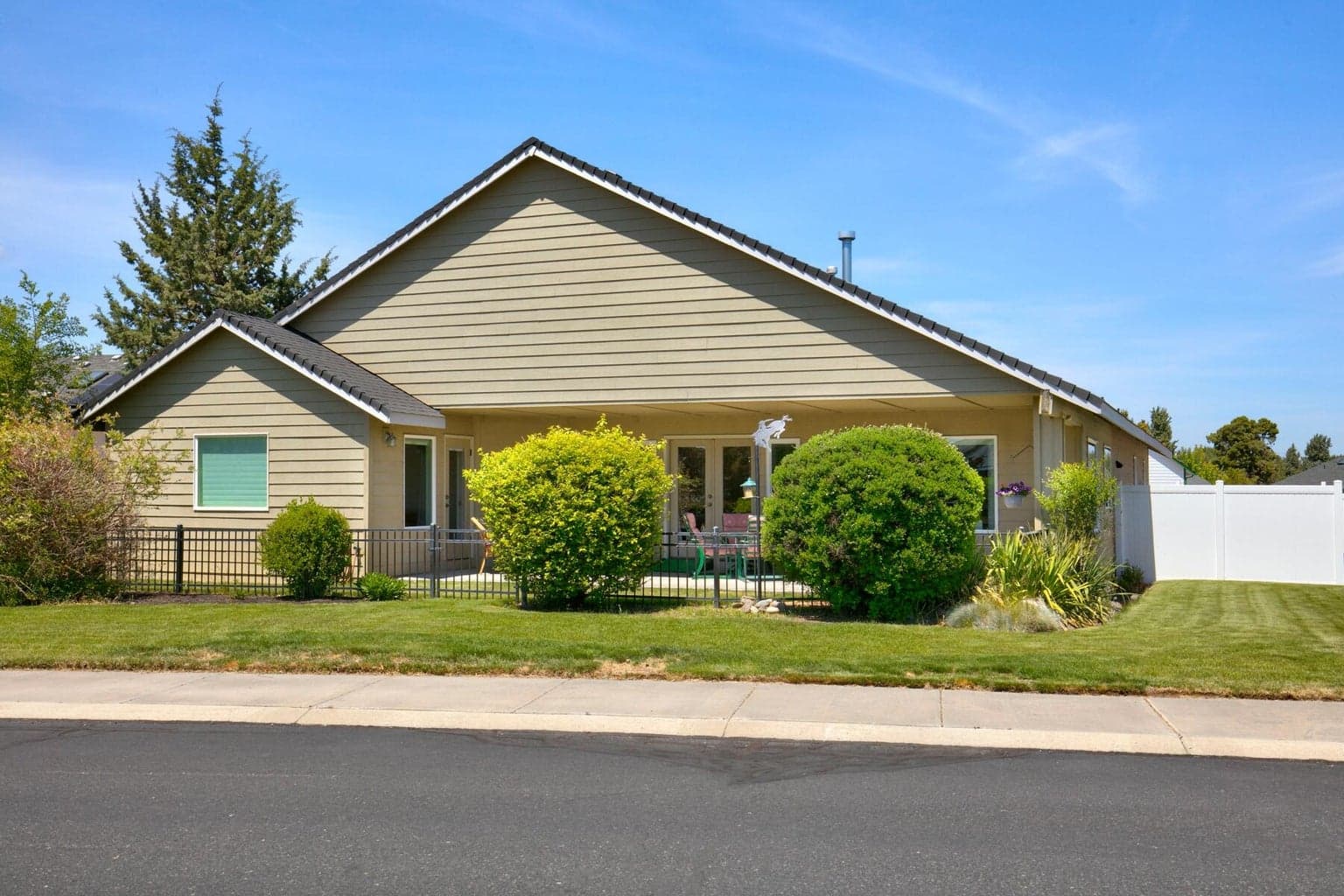 Photo of 4460 SW Trevino Court 23 of 26