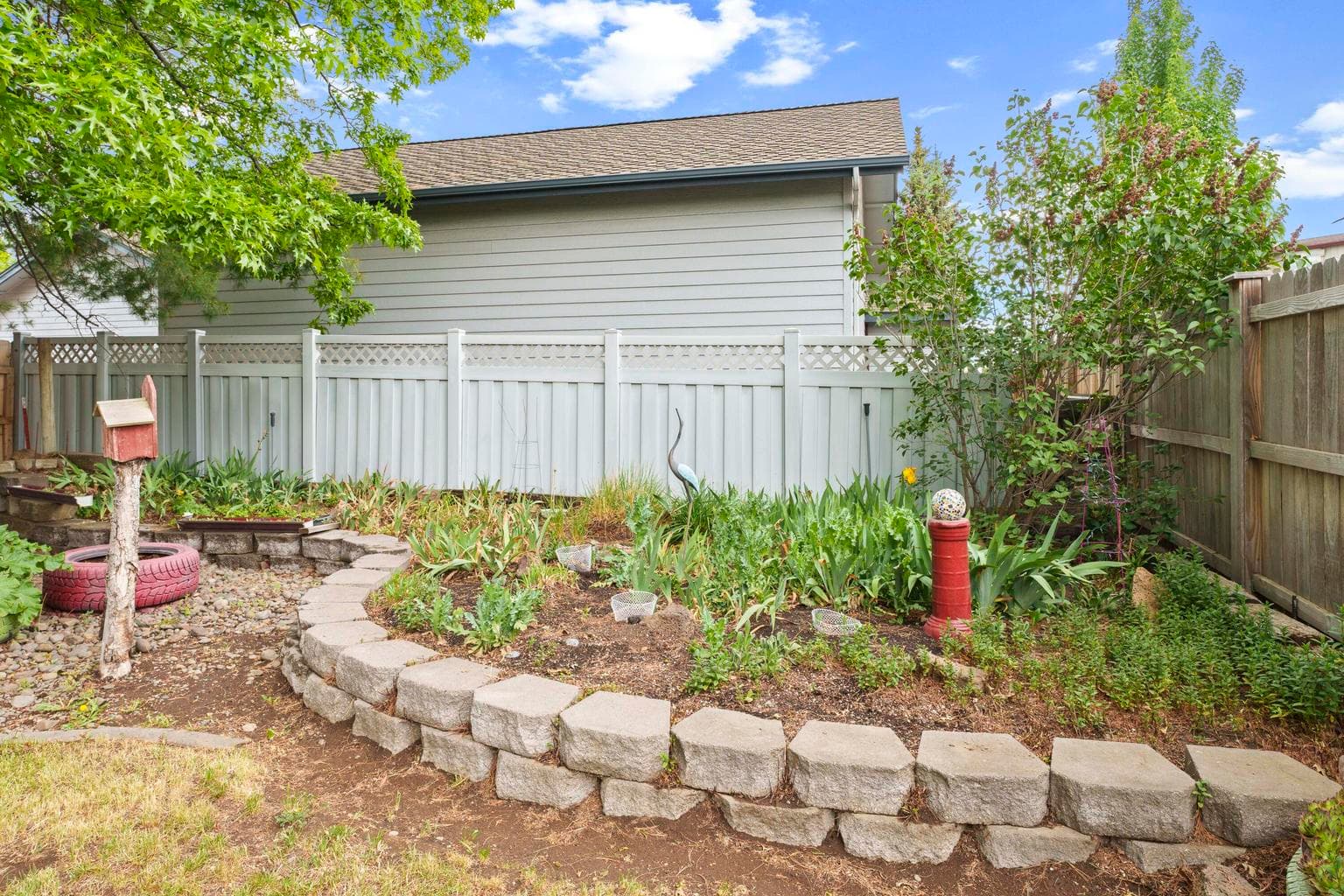Photo of 1206 NE Paula Drive 29 of 37