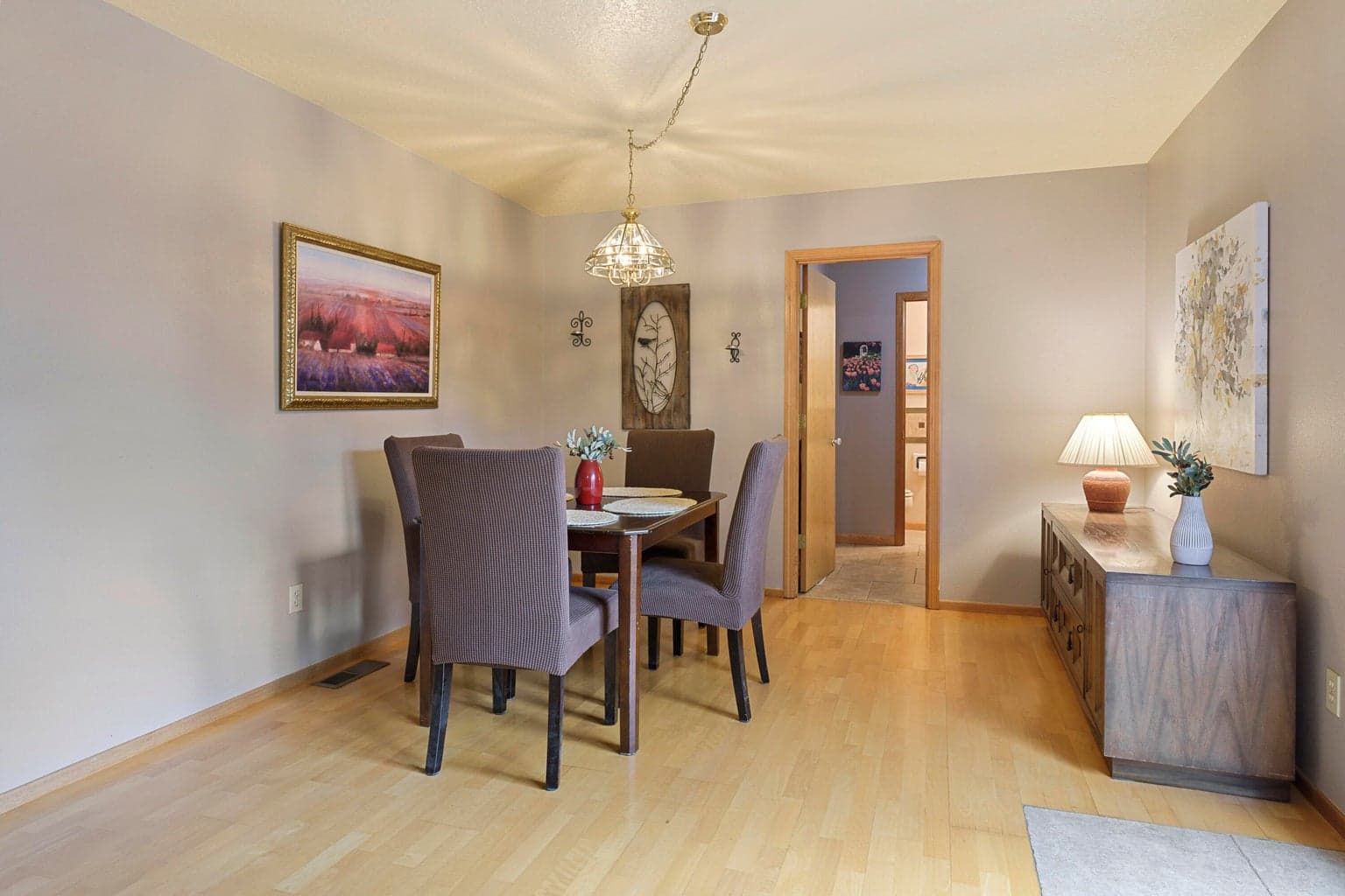 Photo of 1206 NE Paula Drive 11 of 37