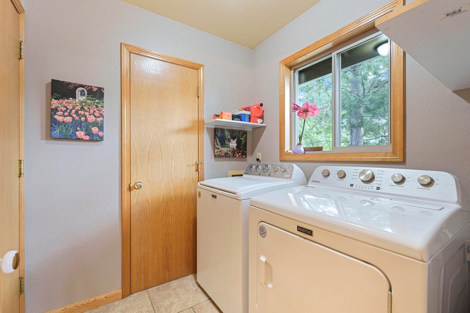 Photo of 1206 NE Paula Drive 22 of 37