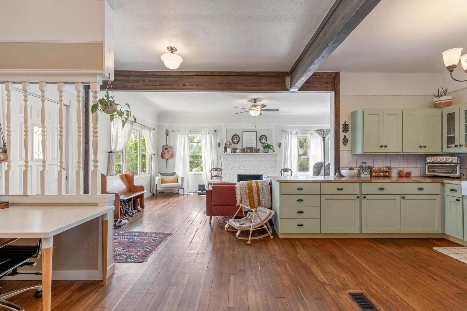 Photo of 496 SW 2nd Street 10 of 36