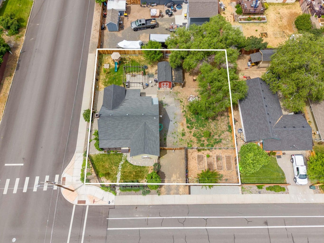 Photo of 496 SW 2nd Street 33 of 36