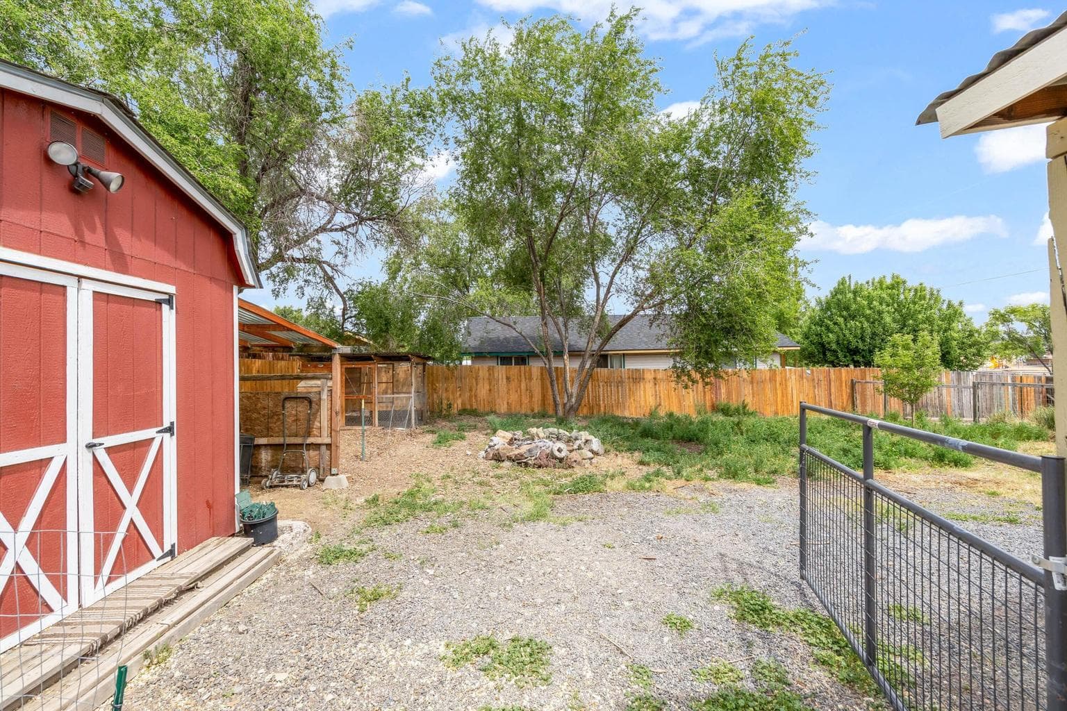Photo of 496 SW 2nd Street 28 of 36