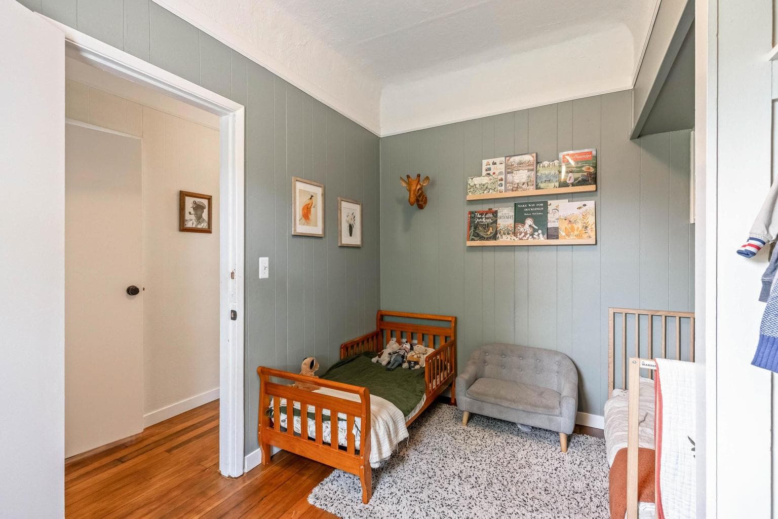 Photo of 496 SW 2nd Street 18 of 36