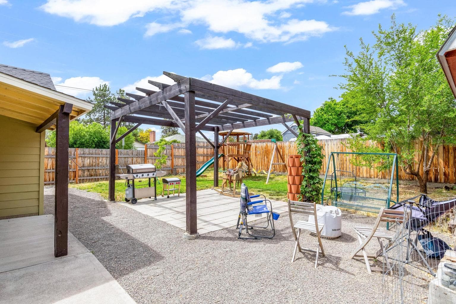 Photo of 496 SW 2nd Street 26 of 36