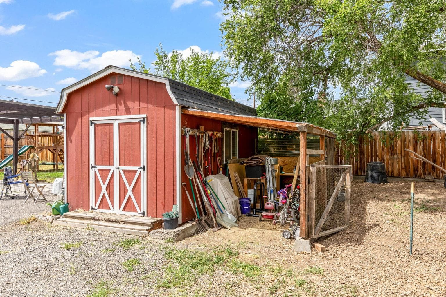 Photo of 496 SW 2nd Street 27 of 36