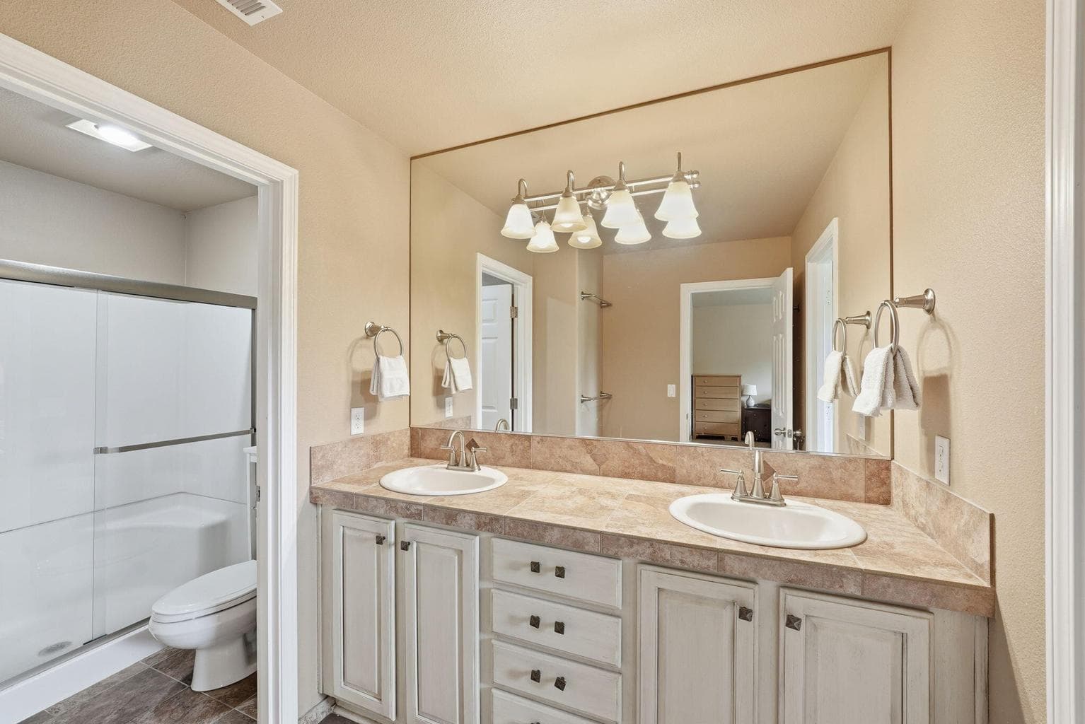 Photo of 61302 Huckleberry Place 21 of 44