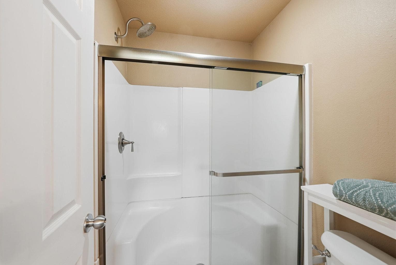 Photo of 61302 Huckleberry Place 22 of 44