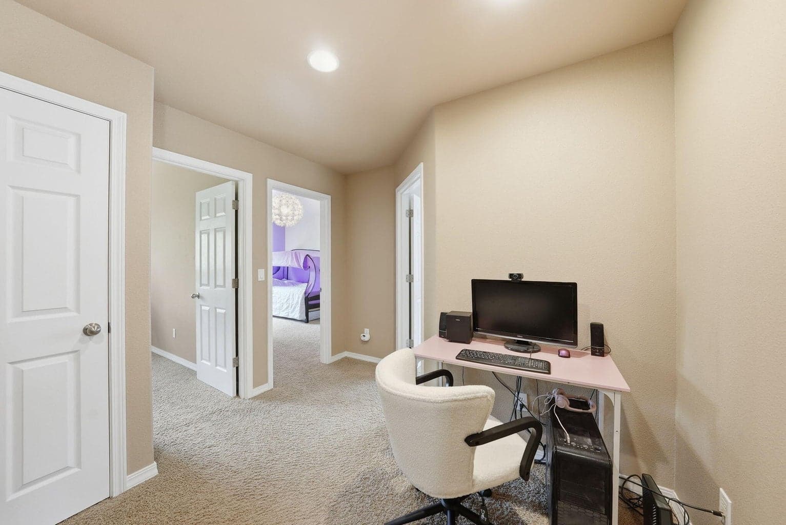 Photo of 61302 Huckleberry Place 24 of 44