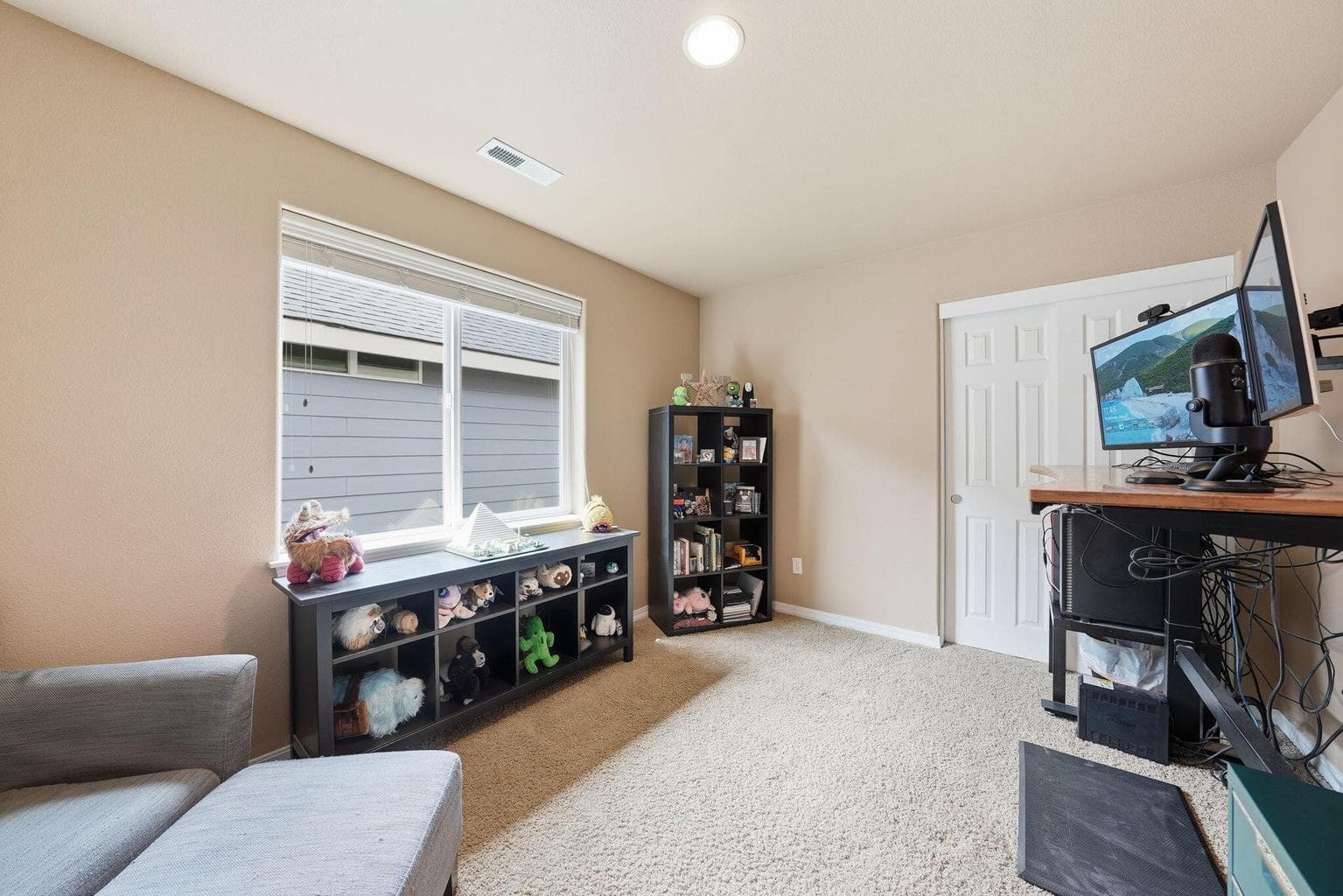 Photo of 61302 Huckleberry Place 29 of 44