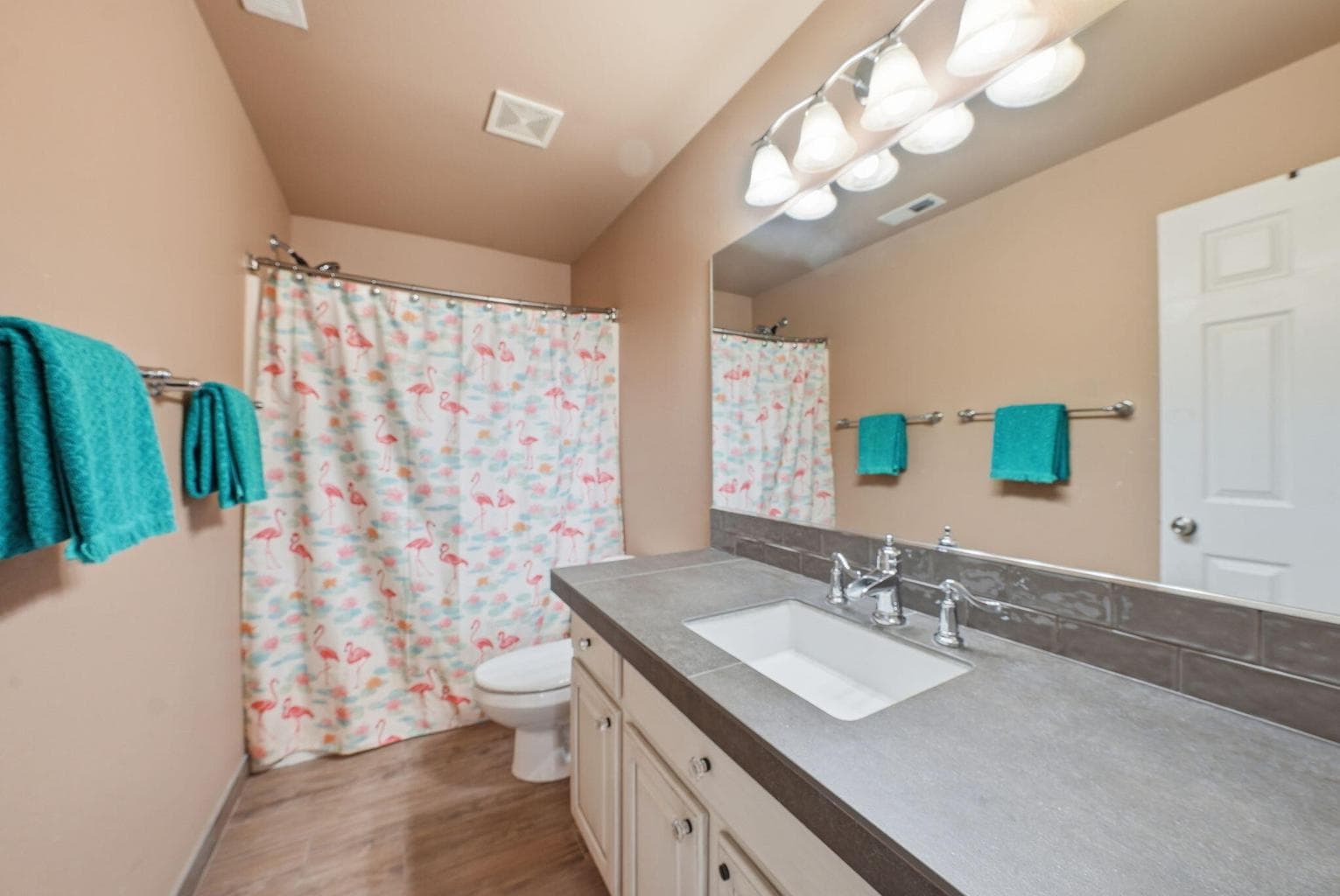 Photo of 61302 Huckleberry Place 17 of 44