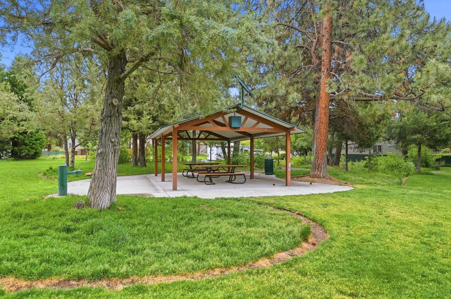 Photo of 61302 Huckleberry Place 39 of 44