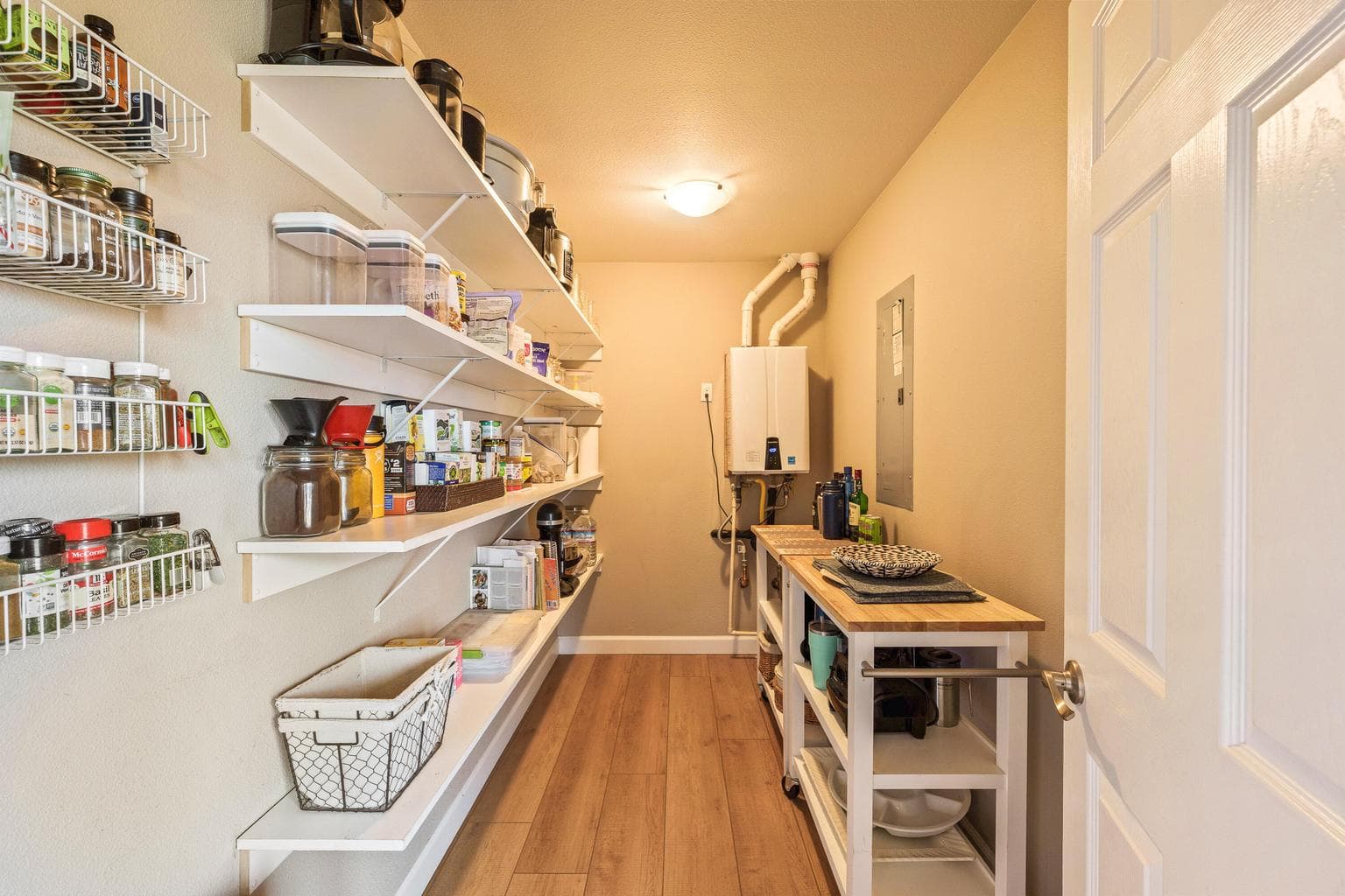 Walk-in pantry