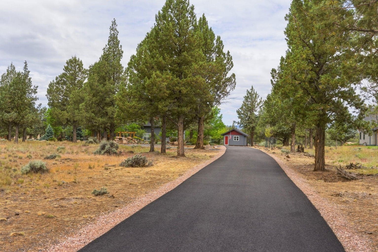 Photo of 17584 Mountain View Road 68 of 71