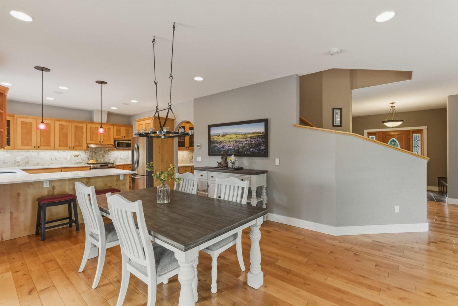 Photo of 17584 Mountain View Road 23 of 71