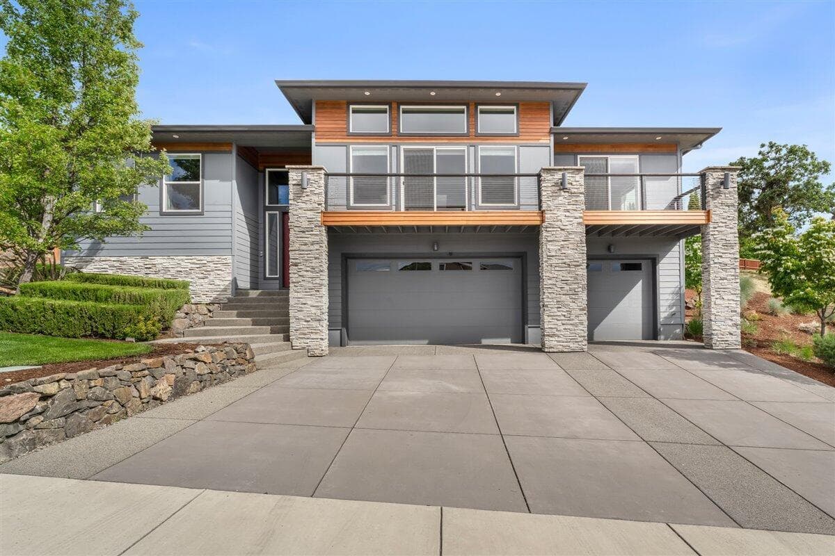 Photo of 4461 Vista Pointe 2 of 63