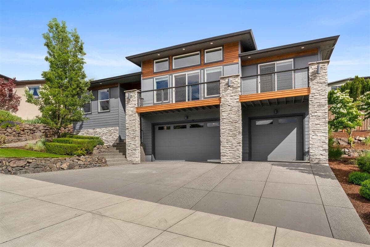 Photo of 4461 Vista Pointe 3 of 63