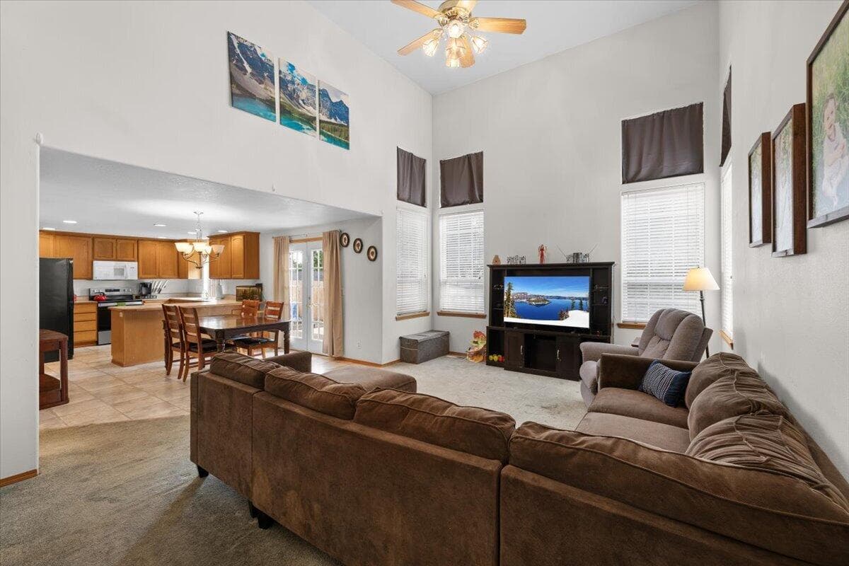 Photo of 752 Mallory 4 of 29
