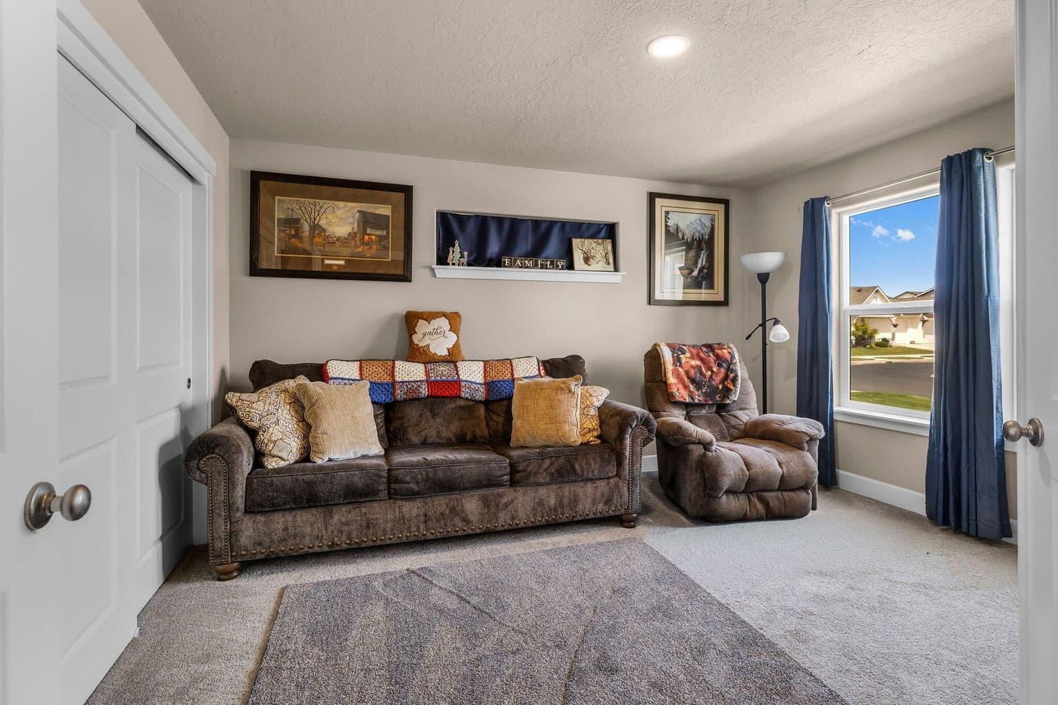 Photo of 1132 NW Golf Course Drive 17 of 35
