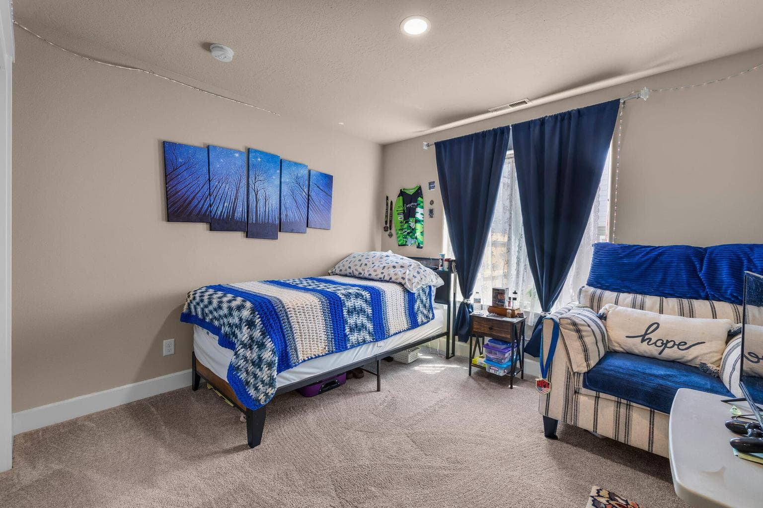 Photo of 1132 NW Golf Course Drive 20 of 35