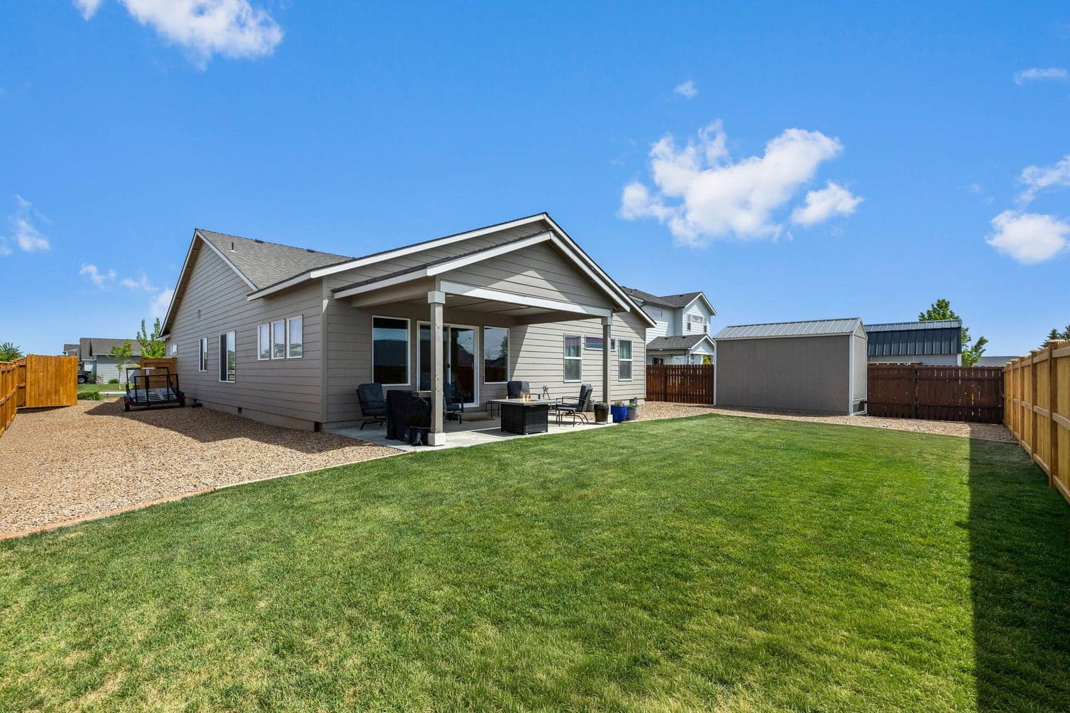 Photo of 1132 NW Golf Course Drive 23 of 35