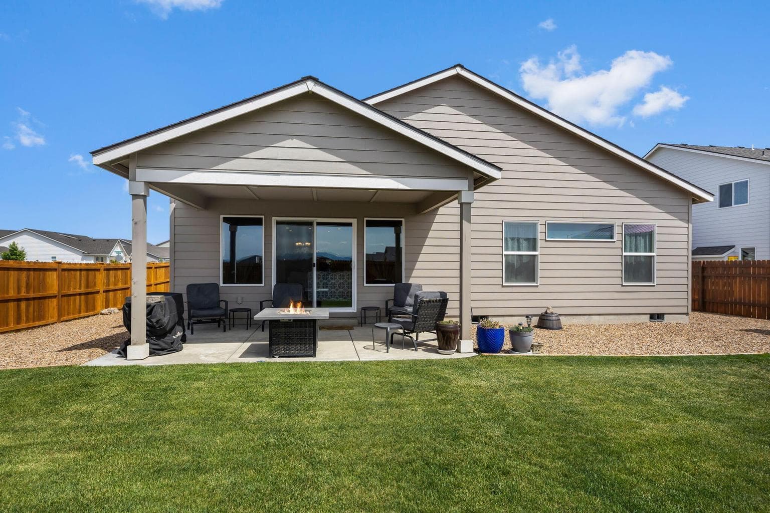Photo of 1132 NW Golf Course Drive 24 of 35