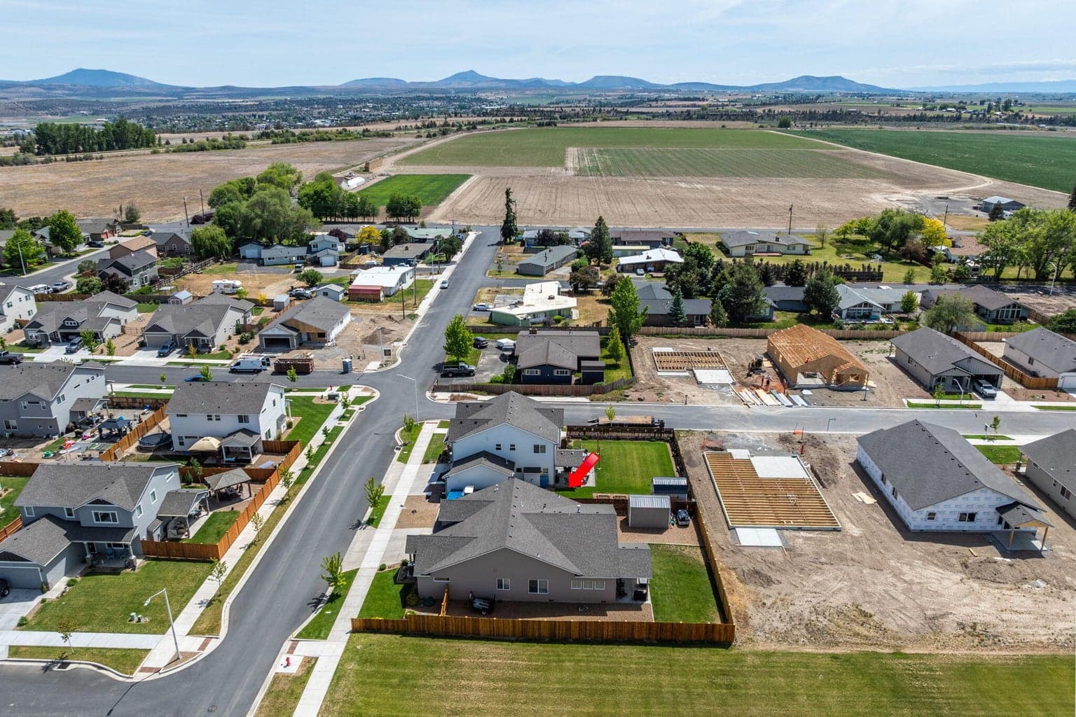 Photo of 1132 NW Golf Course Drive 31 of 35