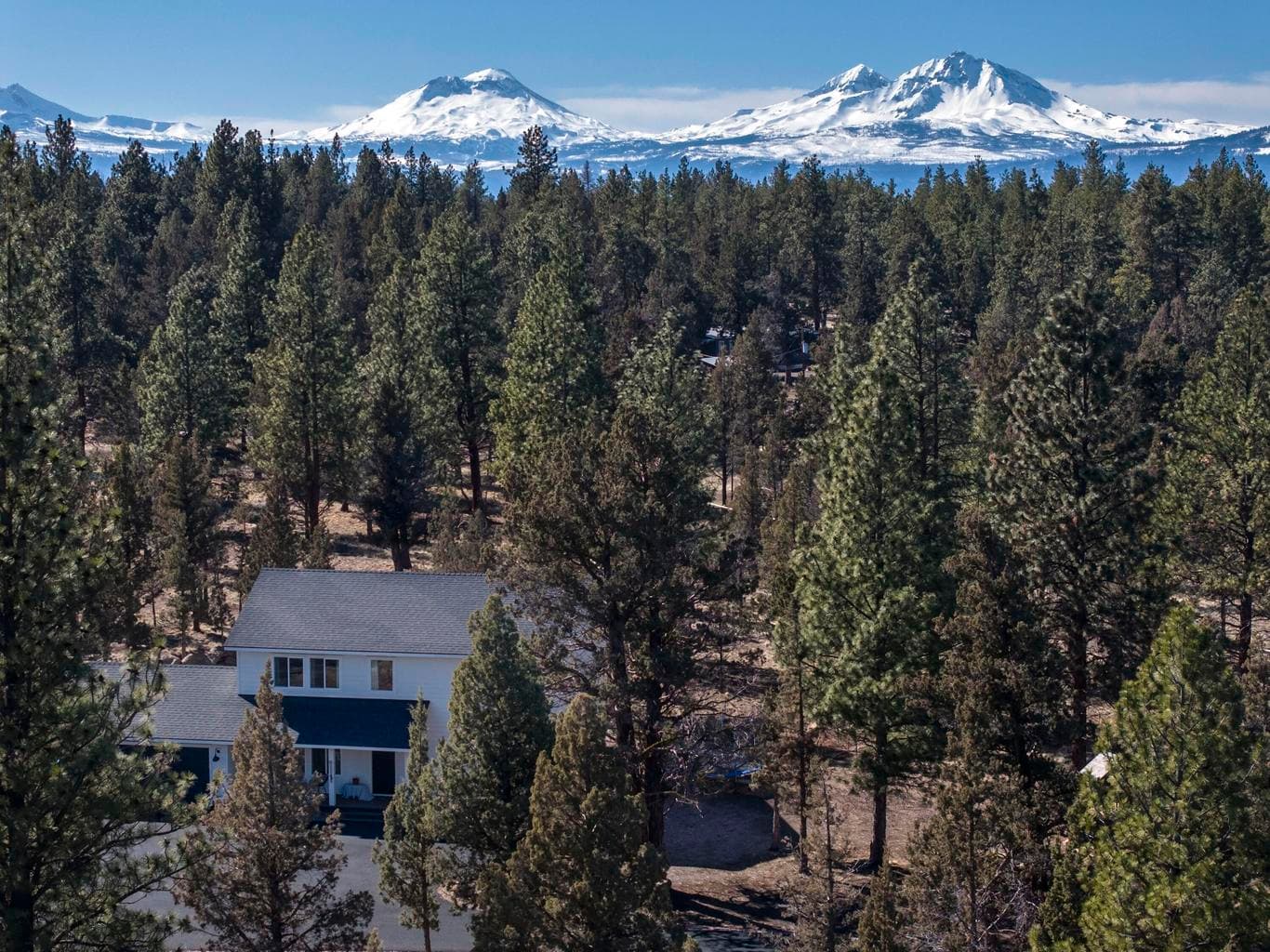 Photo of 69353 Hinkle Butte 2 of 23